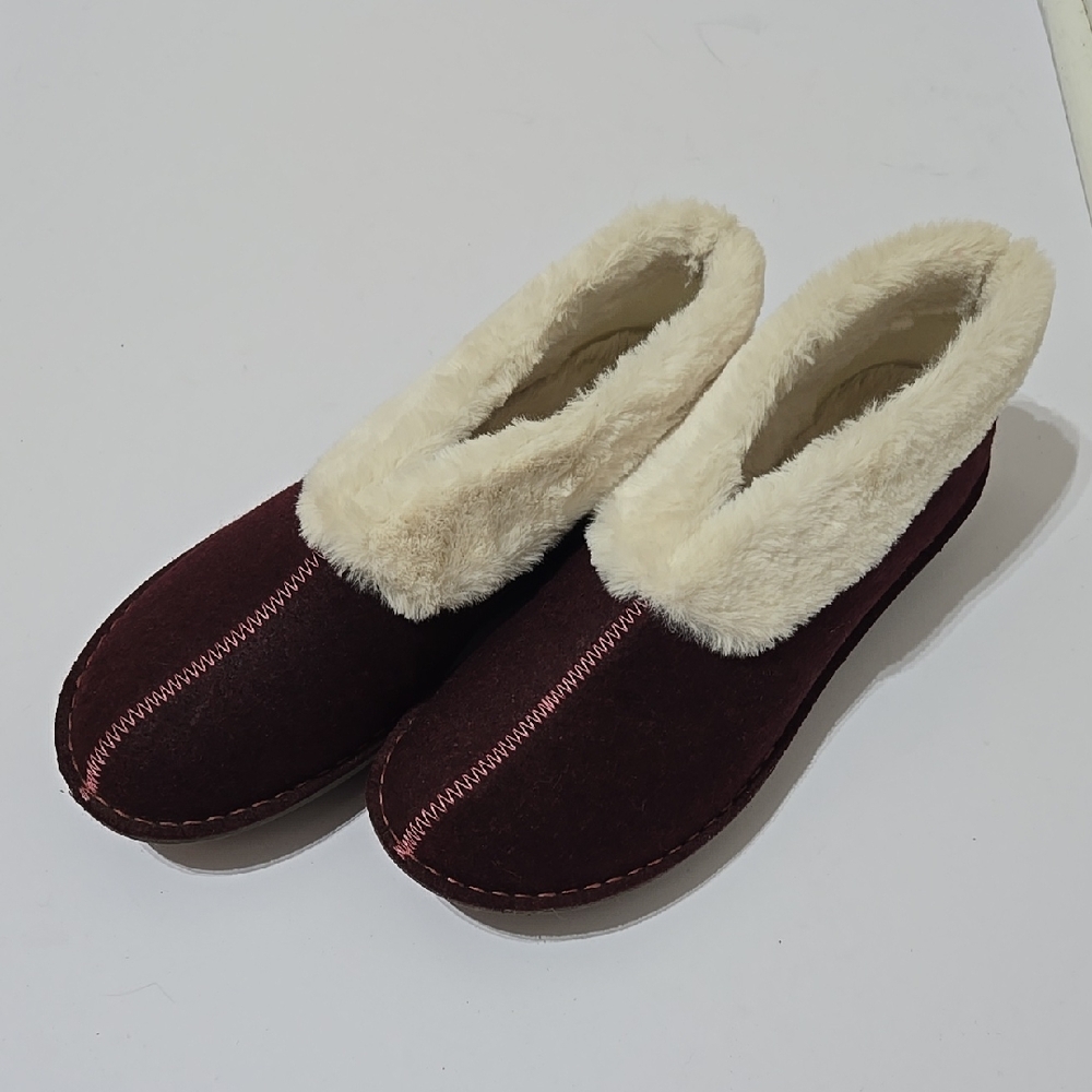 Clarks Cloudsteppers Women's Slippers
